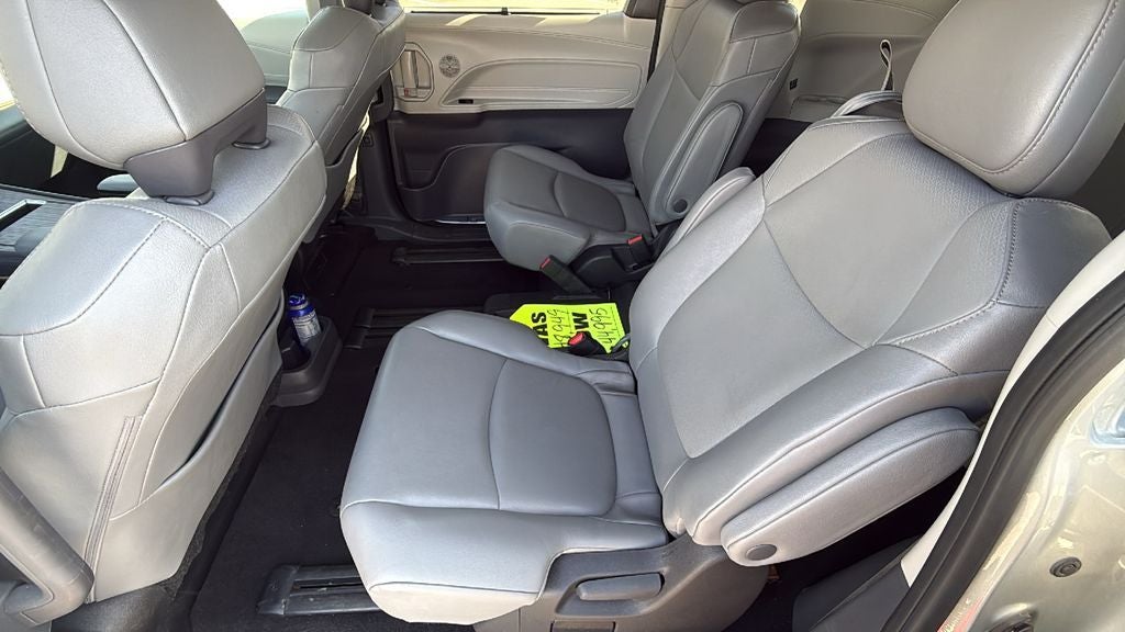 2024 Toyota Sienna XLE 8 Passenger
