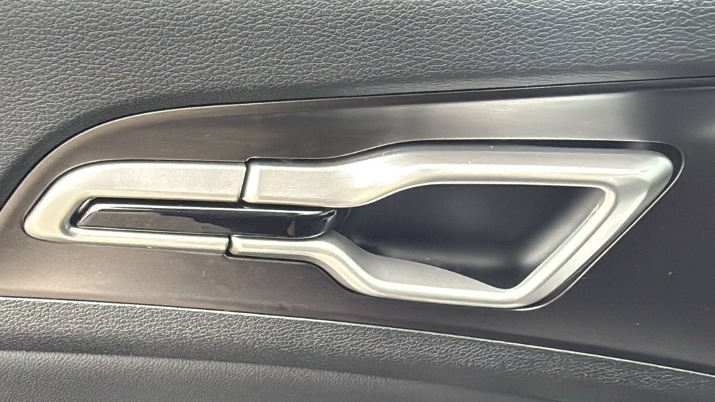 2025 Kia Sportage EX - Photo 17