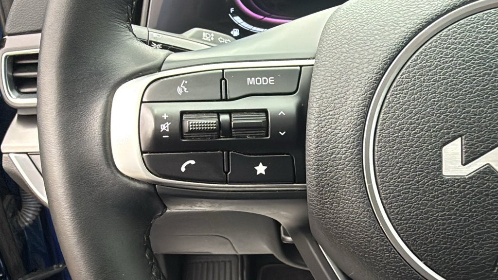 2025 Kia Sportage EX - Photo 21