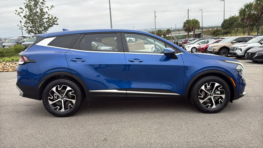 2025 Kia Sportage EX - Photo 8