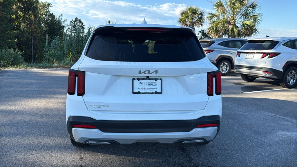 2026 Kia Sorento LX