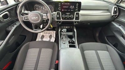 2023 Kia Sorento LX
