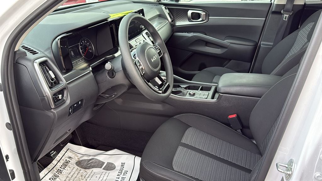 2023 Kia Sorento LX