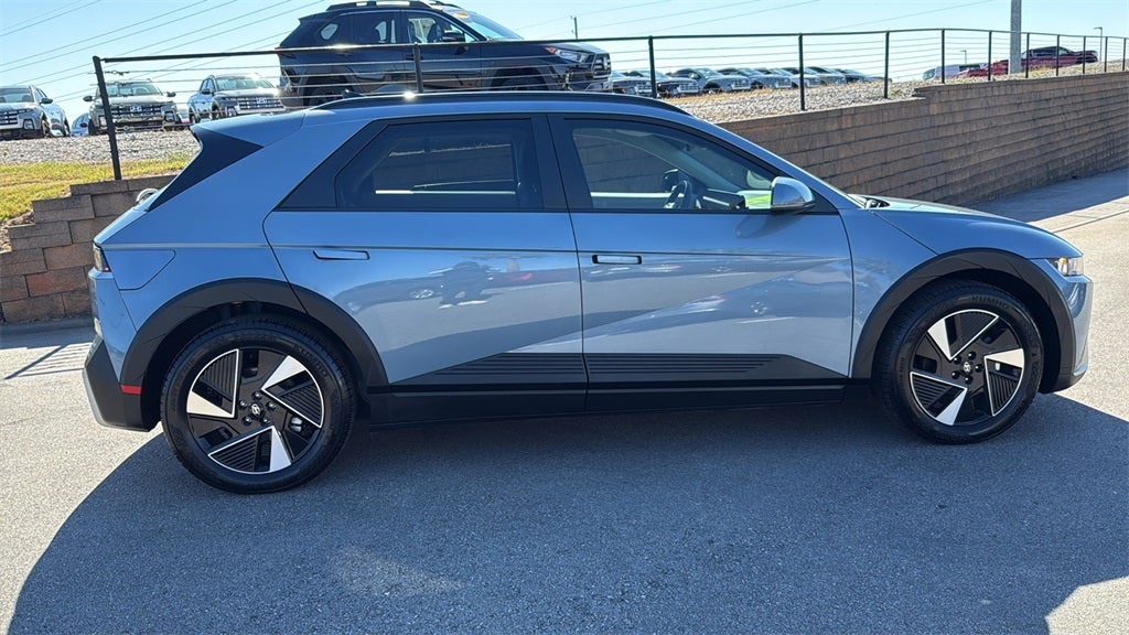2025 Hyundai IONIQ 5 SEL
