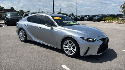 2023 Lexus IS 300