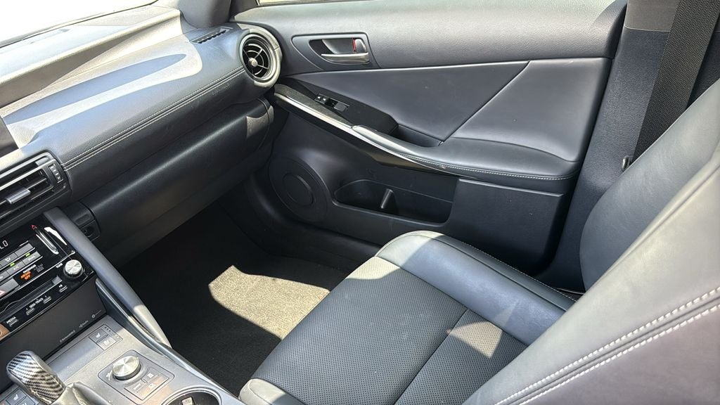 2023 Lexus IS 300