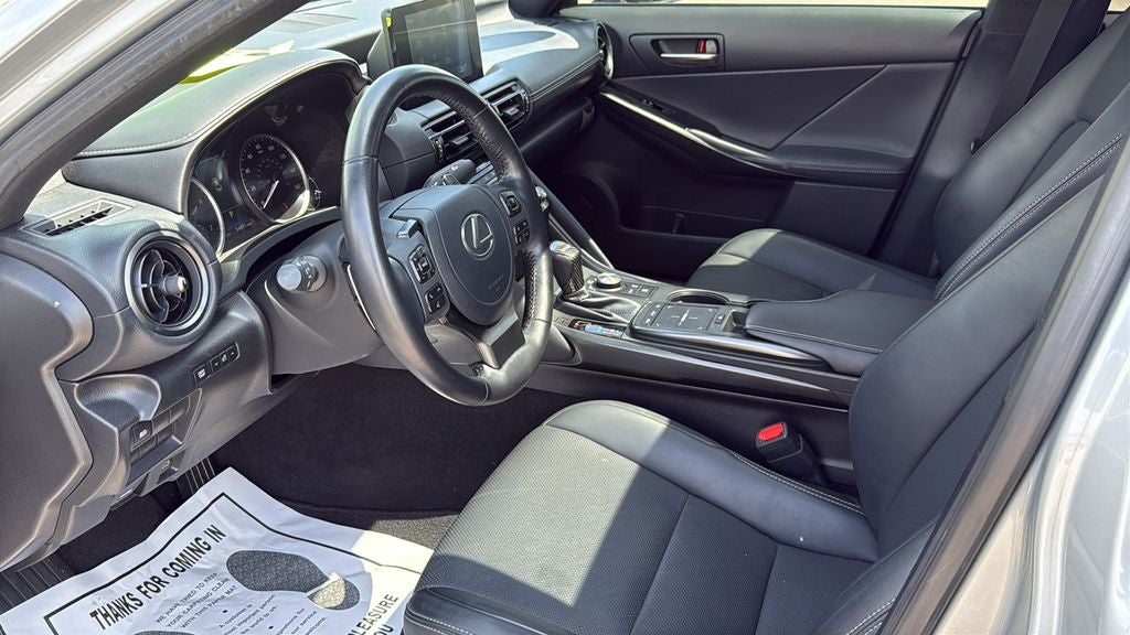 2023 Lexus IS 300
