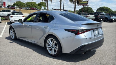 2023 Lexus IS 300