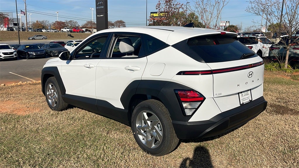 2026 Hyundai KONA SE