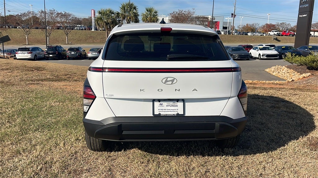 2026 Hyundai KONA SE