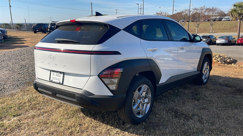 2026 Hyundai KONA SE