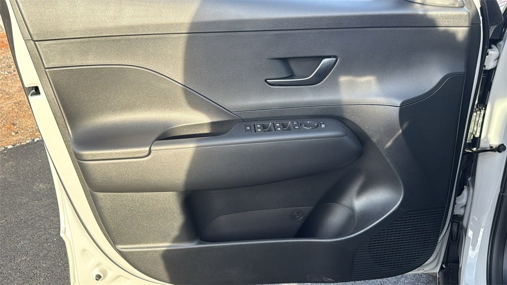 2026 Hyundai KONA SE FWD