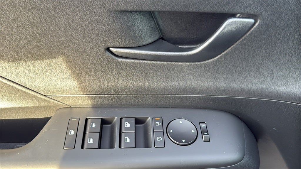 2026 Hyundai KONA SE FWD