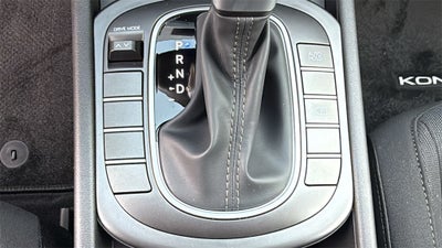 2026 Hyundai KONA SE FWD