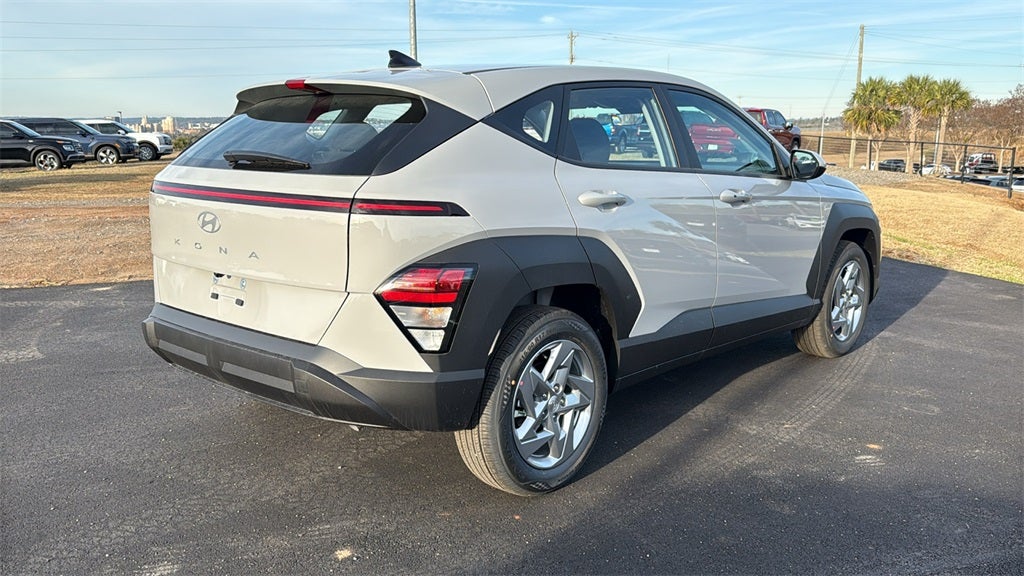 2026 Hyundai KONA SE FWD