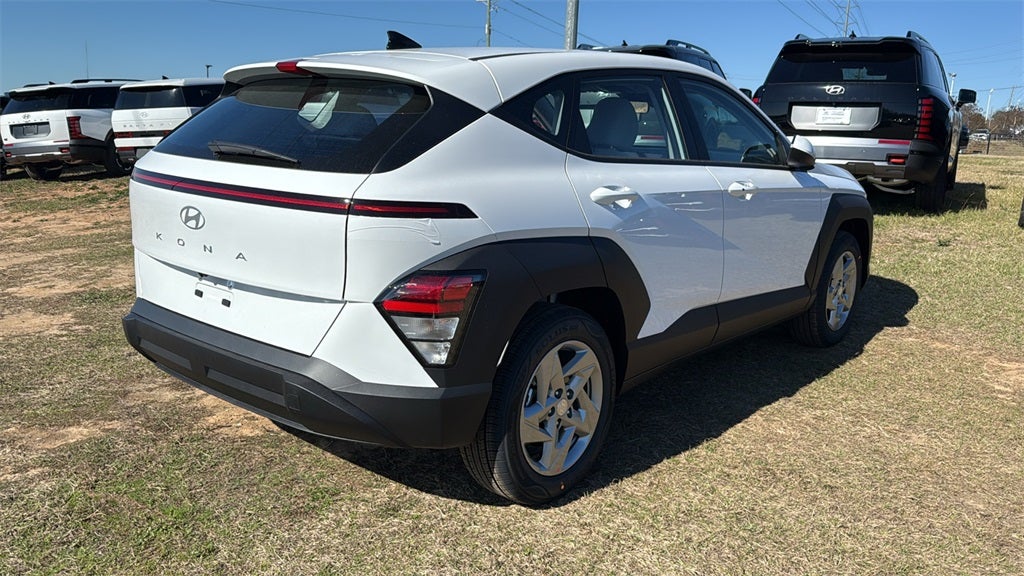 2026 Hyundai KONA SE FWD