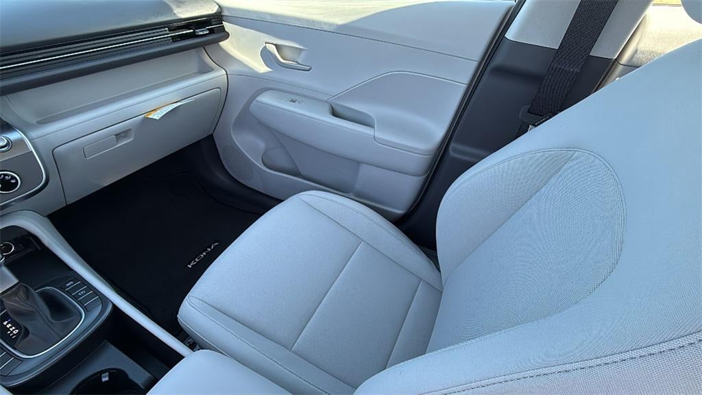 2026 Hyundai KONA SE FWD