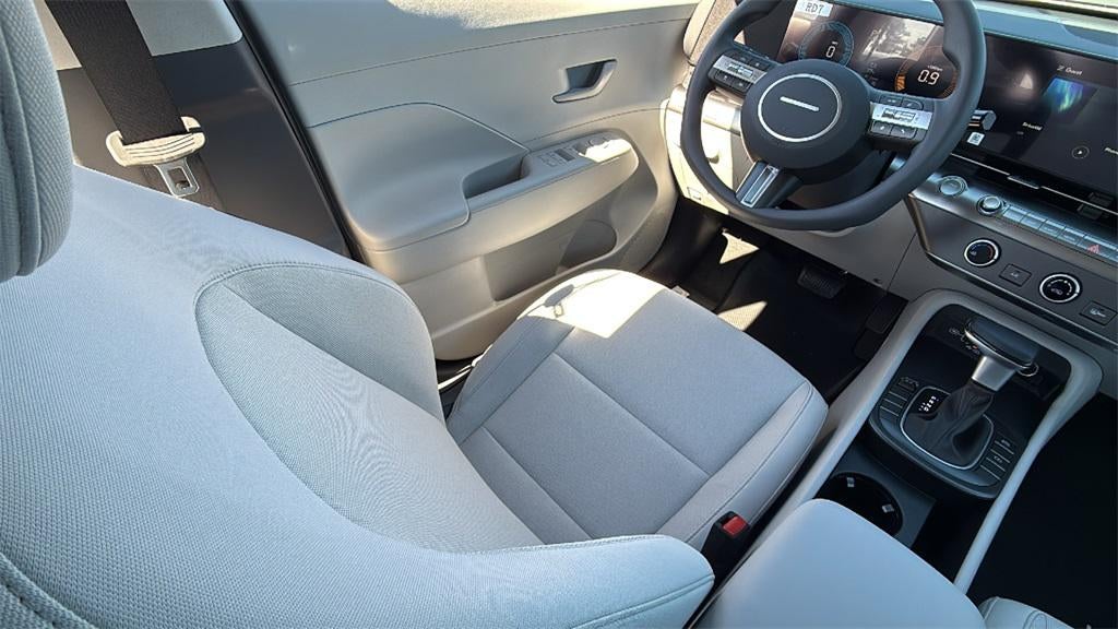 2026 Hyundai KONA SE FWD