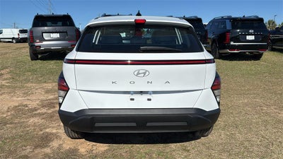2026 Hyundai KONA SE FWD