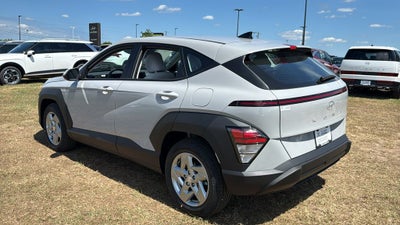 2027 Hyundai KONA SE FWD