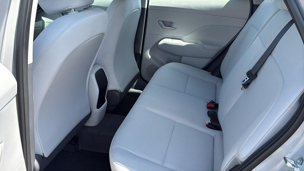 2027 Hyundai KONA SE FWD