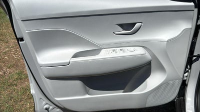 2027 Hyundai KONA SE FWD
