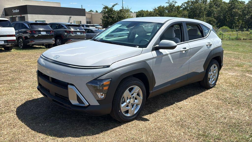 2027 Hyundai KONA SE FWD