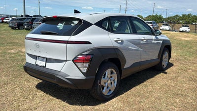 2027 Hyundai KONA SE FWD
