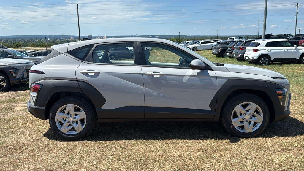 2027 Hyundai KONA SE FWD