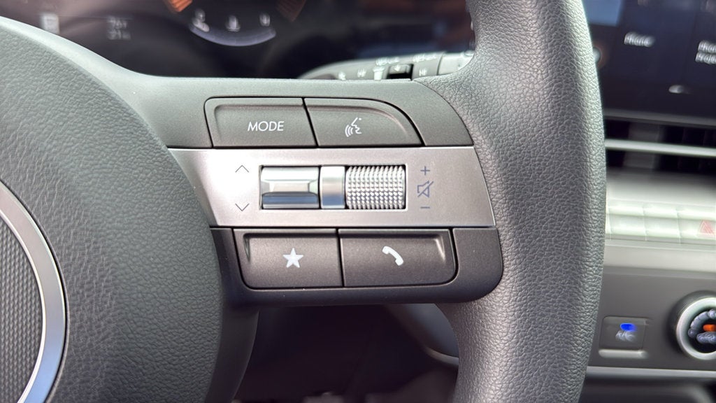 2027 Hyundai KONA SE FWD