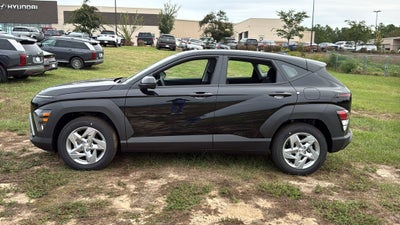 2027 Hyundai KONA SE FWD