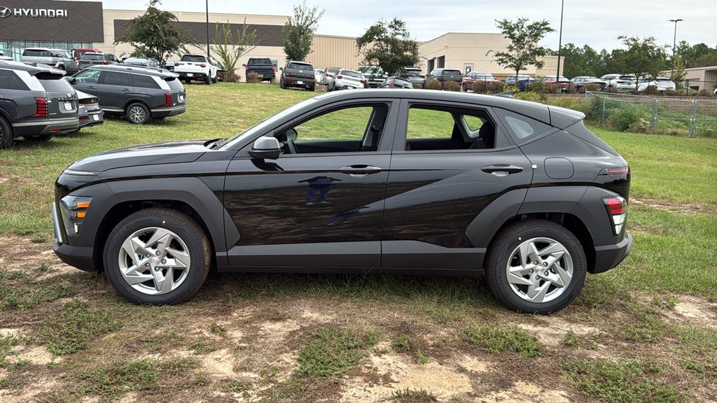 2027 Hyundai KONA SE FWD