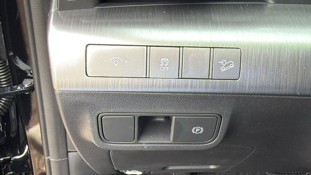 2027 Hyundai KONA SE FWD