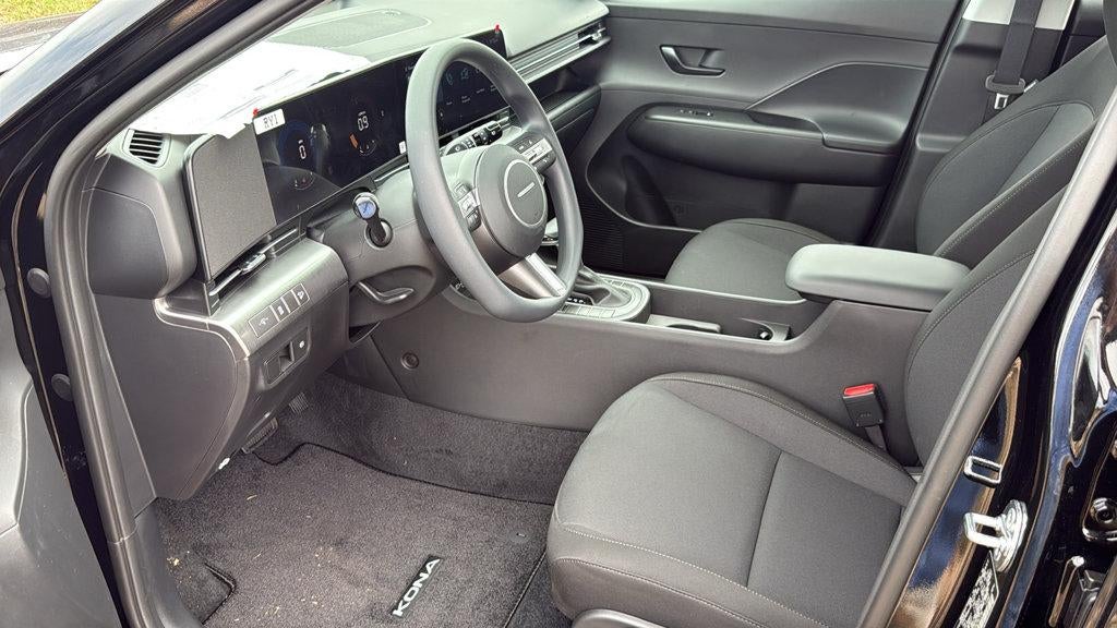 2027 Hyundai KONA SE FWD