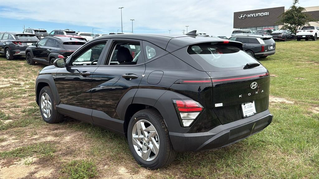 2027 Hyundai KONA SE FWD