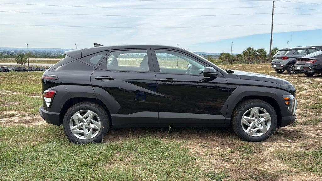 2027 Hyundai KONA SE FWD