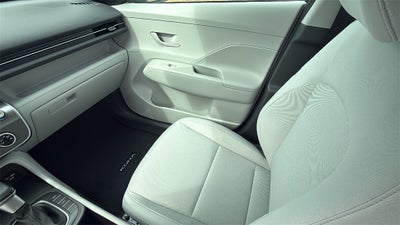 2026 Hyundai KONA SE FWD