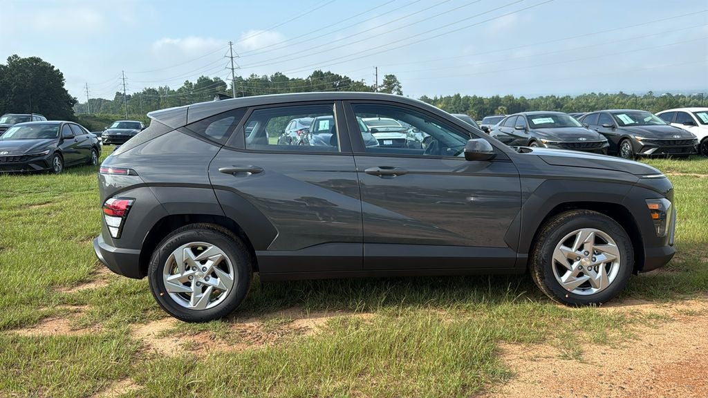 2027 Hyundai KONA SE FWD