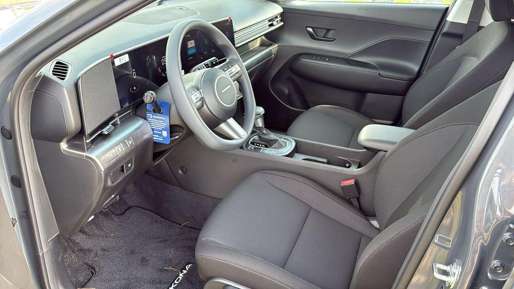 2027 Hyundai KONA SE FWD