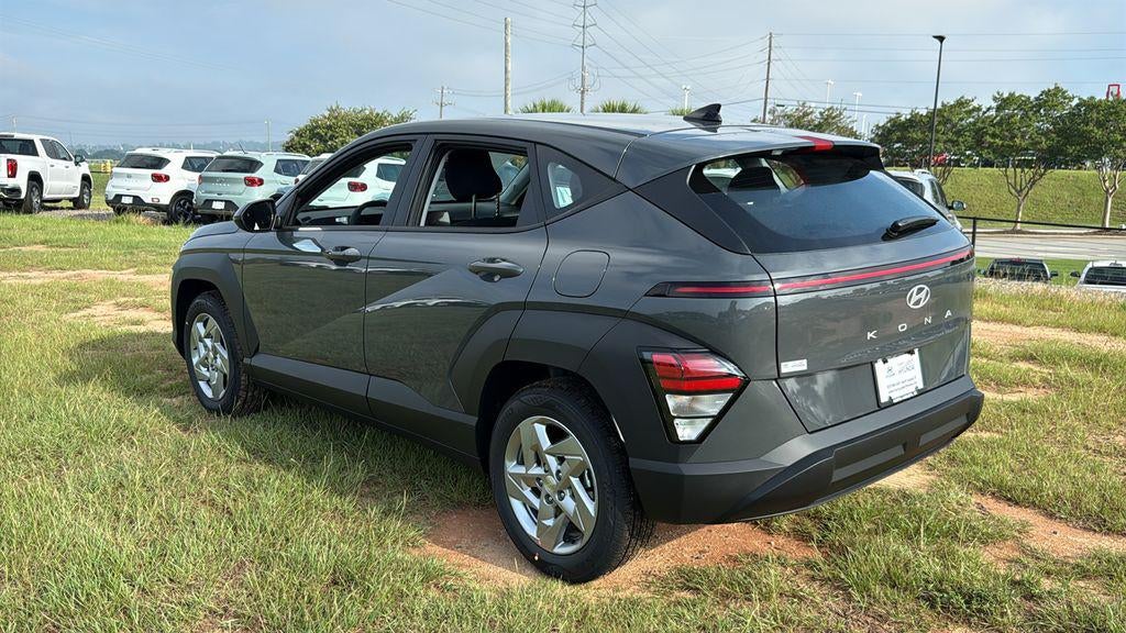 2027 Hyundai KONA SE FWD
