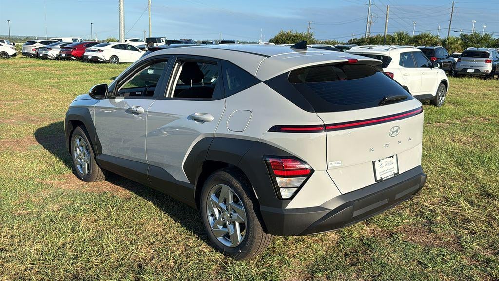 2027 Hyundai KONA SE FWD