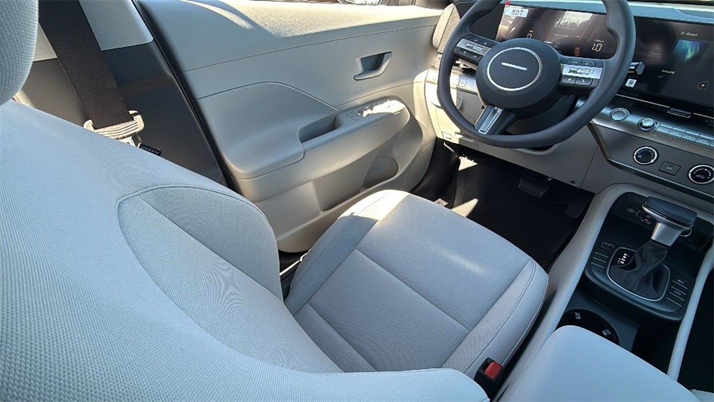 2026 Hyundai KONA SE FWD