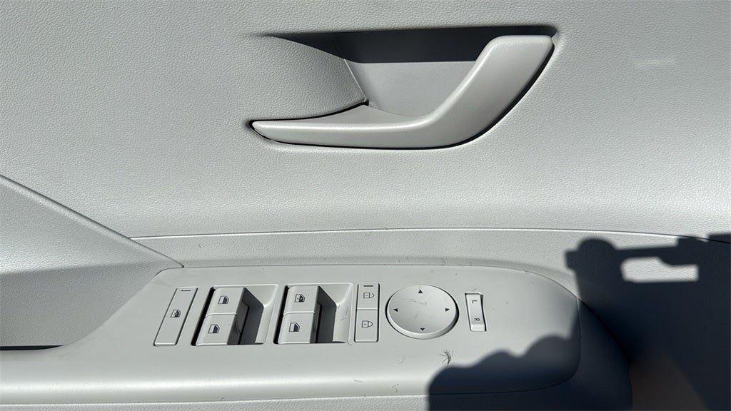 2026 Hyundai KONA SE FWD