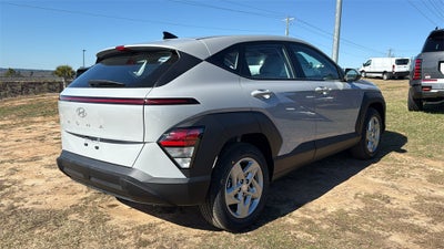 2026 Hyundai KONA SE FWD