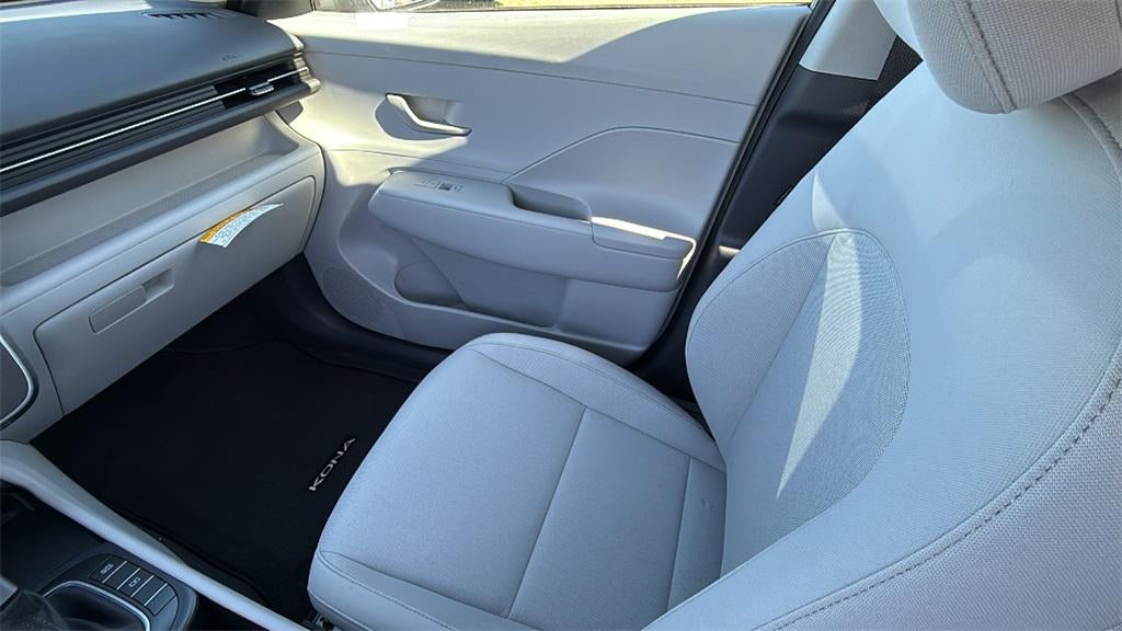 2026 Hyundai KONA SE FWD