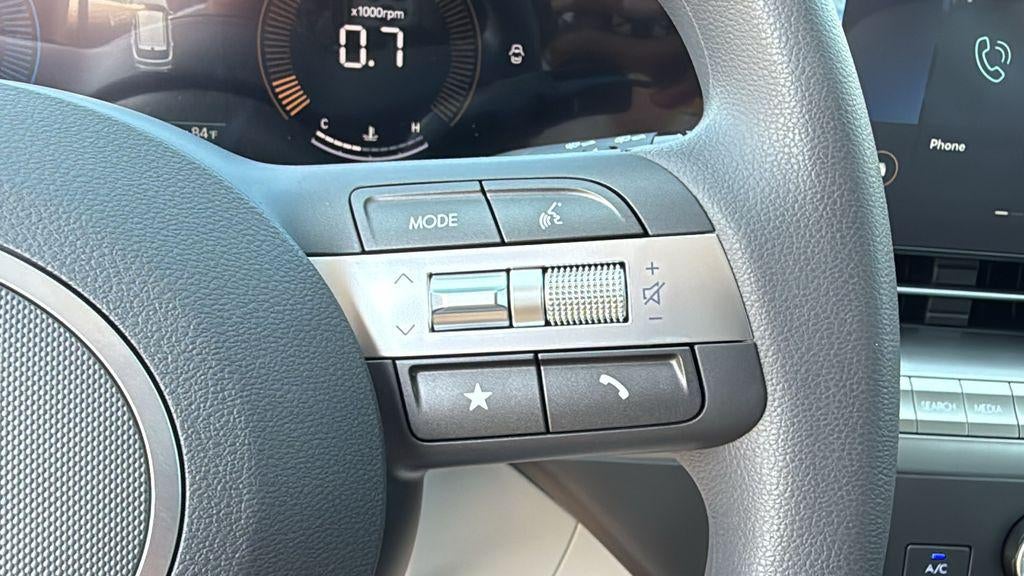 2027 Hyundai KONA SE FWD
