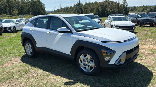 2027 Hyundai KONA SE FWD