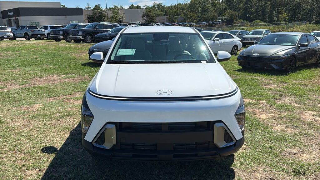 2027 Hyundai KONA SE FWD