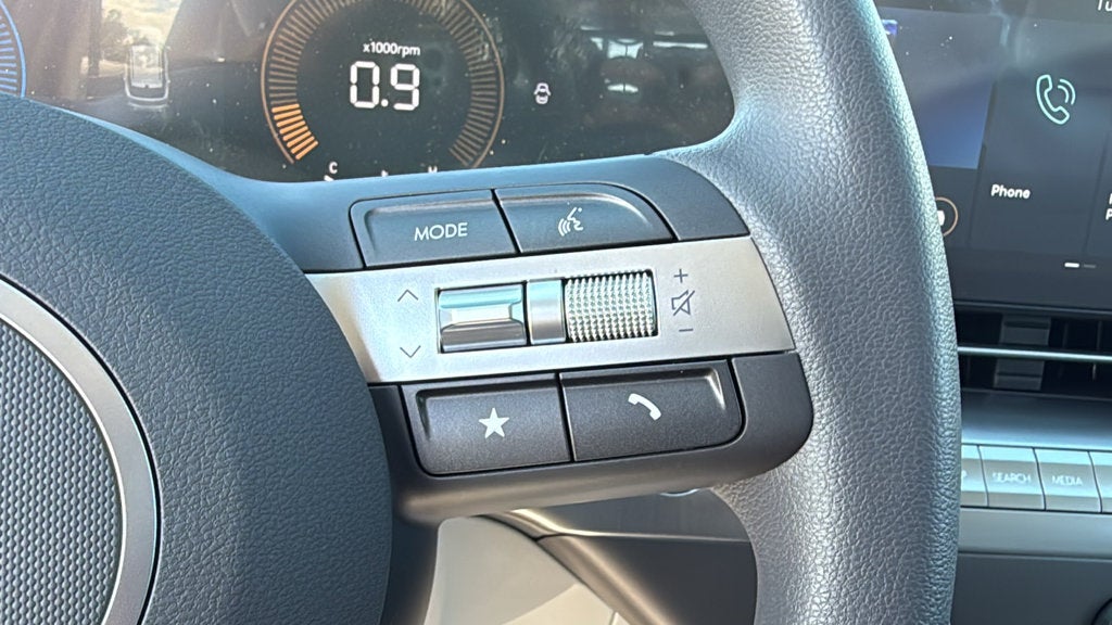 2027 Hyundai KONA SE FWD