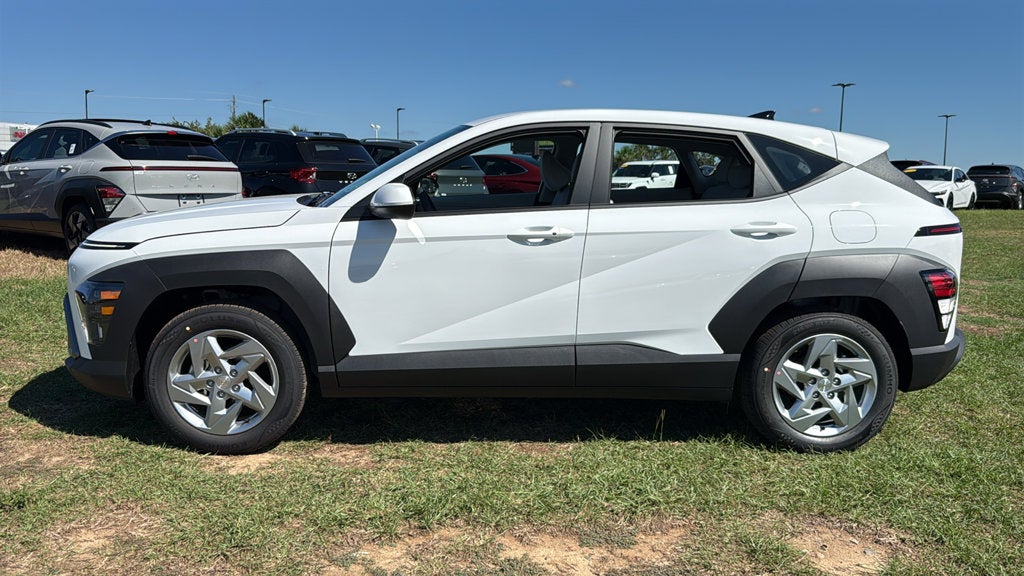 2027 Hyundai KONA SE FWD